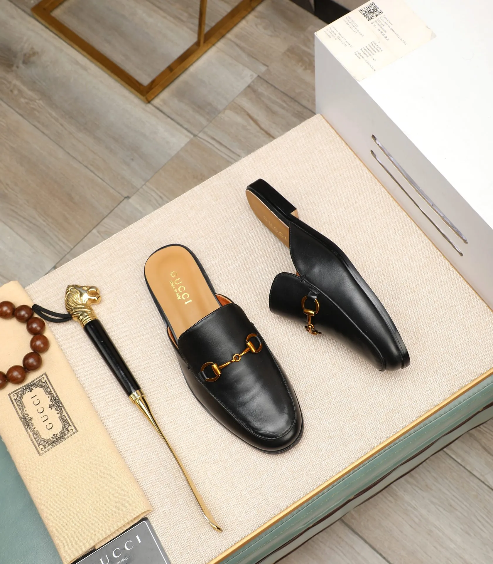 Men's clothing and shoes 💰380 (Gucci) The latest 🎁🎁 casual and fashionable men's shoes 👟 from the official website, hot style 💥 style is simple and elegant, exclusive for trendy men. Unique official website latest brand double G elements 👑 original Gucci decoration, fashionable and generous, original material original calfskin, ✅ fully imported first-layer pigskin lining, official website designated wear-resistant, lightweight original rubber casual outsole, counter classic model taken in kind, 38-44 black and white optional